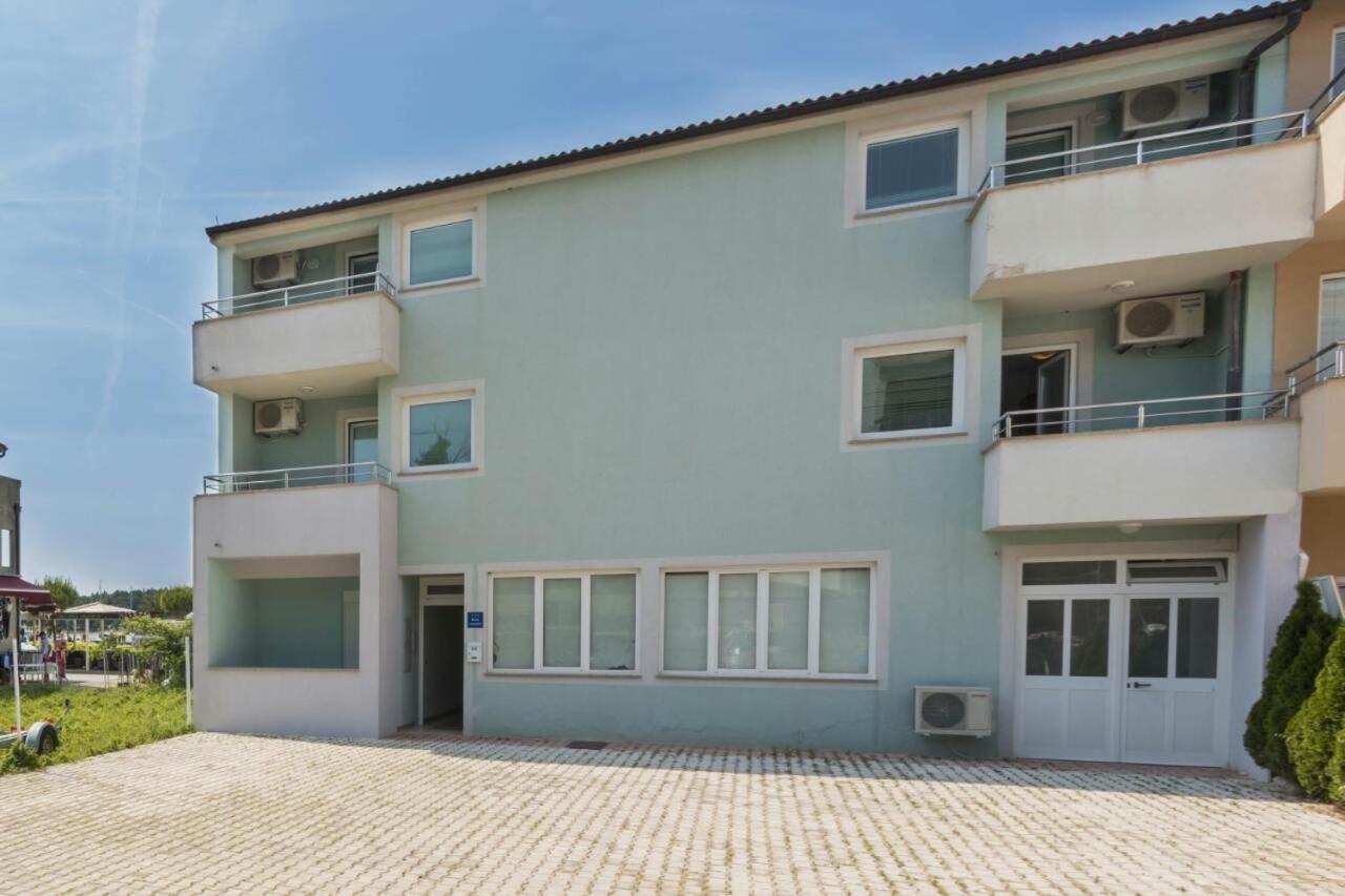 Apartments Riva Medulin Kültér fotó