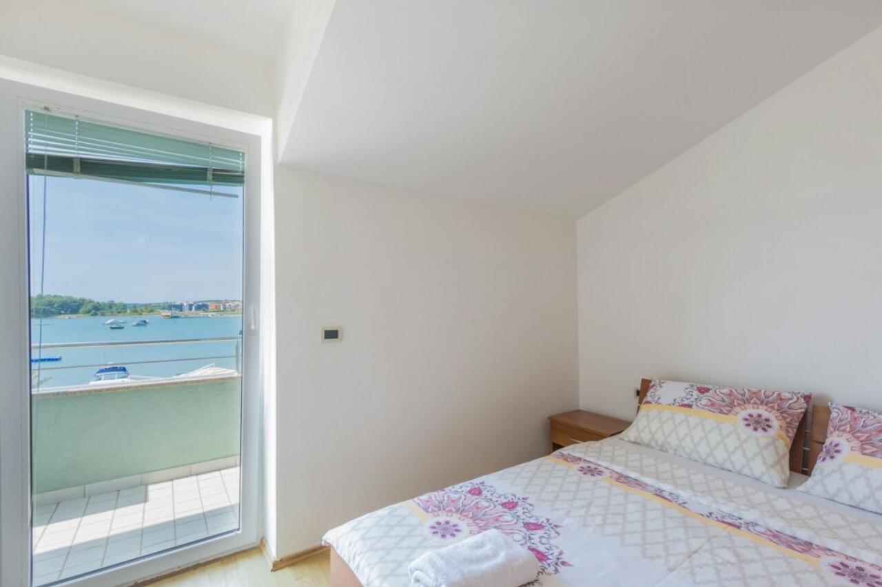 Apartments Riva Medulin Kültér fotó