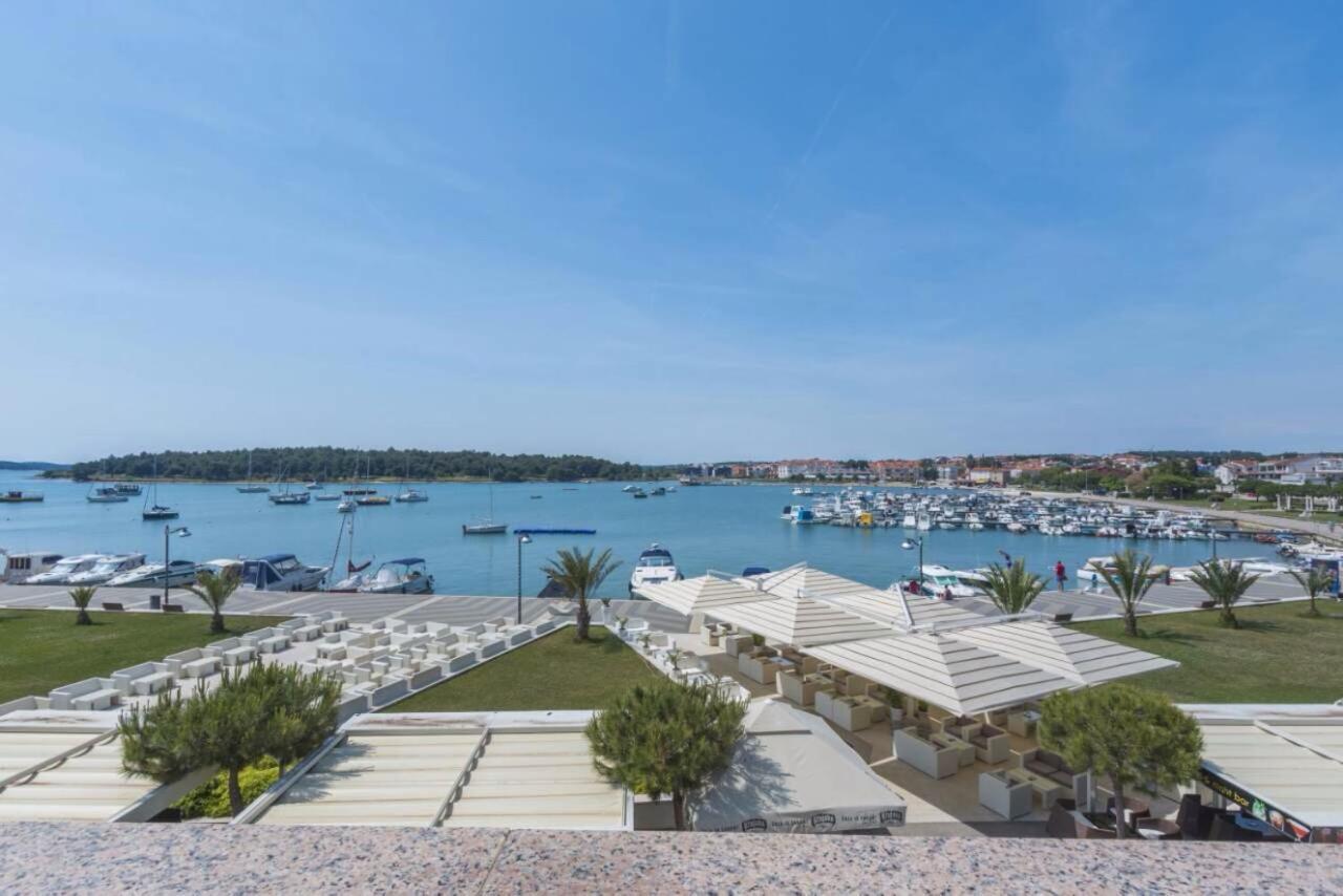 Apartments Riva Medulin Kültér fotó